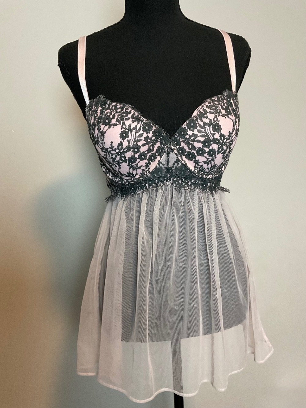Victoria’s Secret baby pink & black Mesh and lace Babydoll
